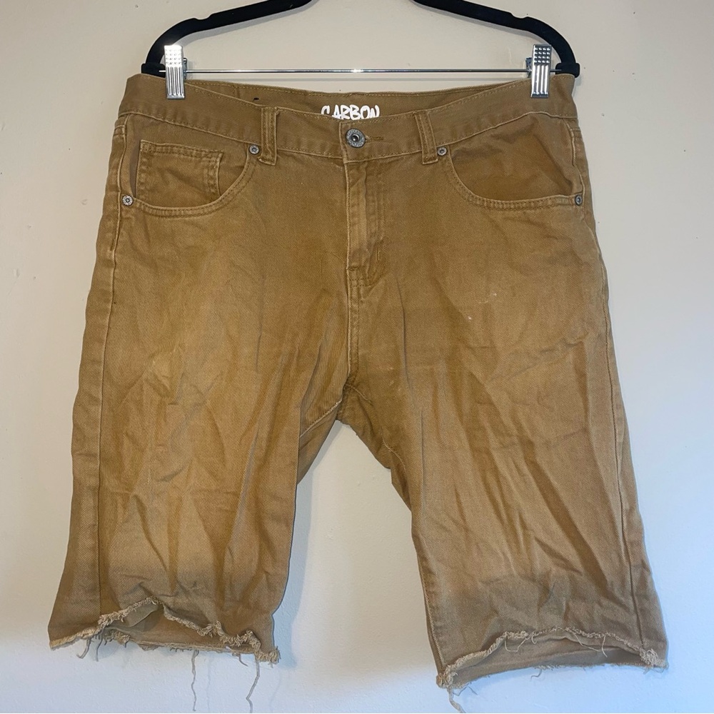 Carbon shorts